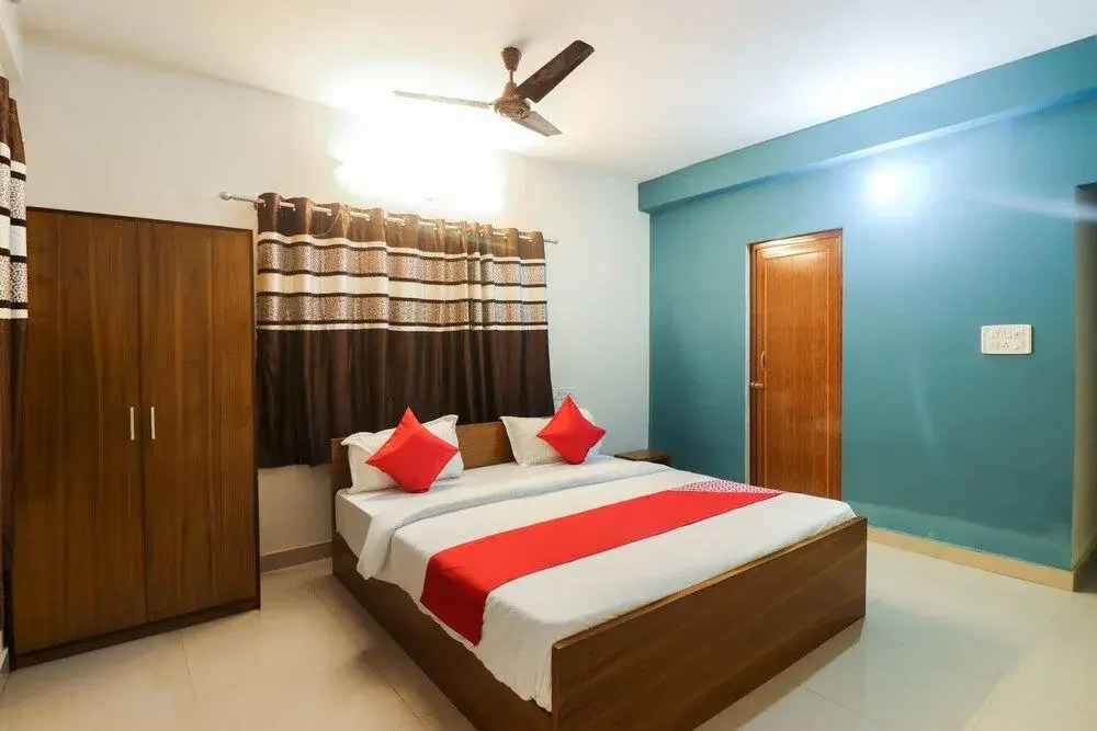 OYO 49454 Alankar Guesthouse