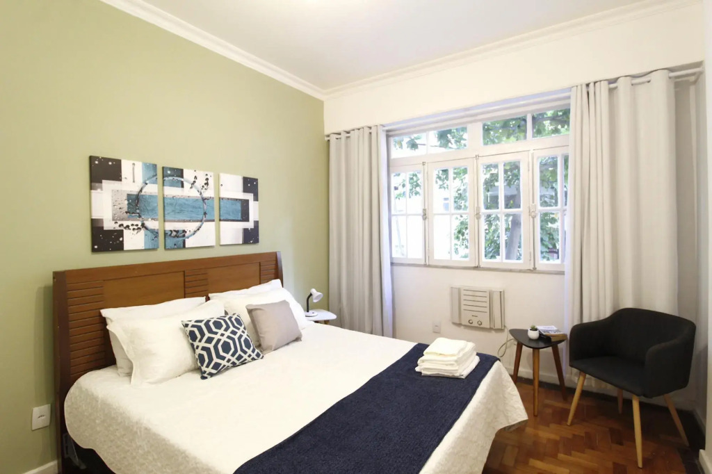 Pineapples A306 | 3 bedroom beach next Z2