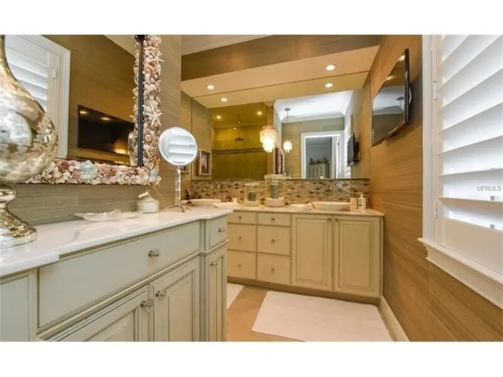 Dockside Darling 3 Bedroom Home