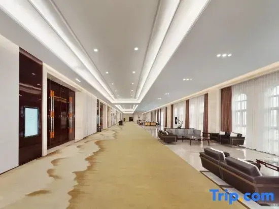 Sunshine Hotel Bazhong