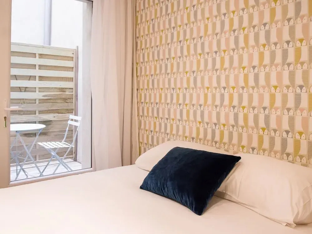 Albizia - Petit nid coloré