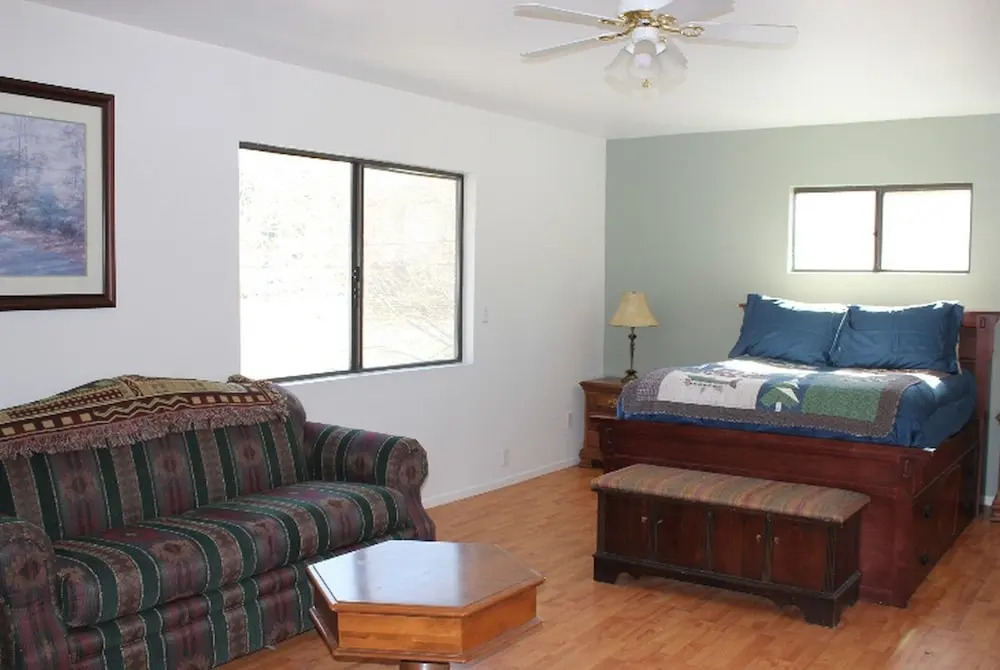 Moonridge Den- One Bedroom