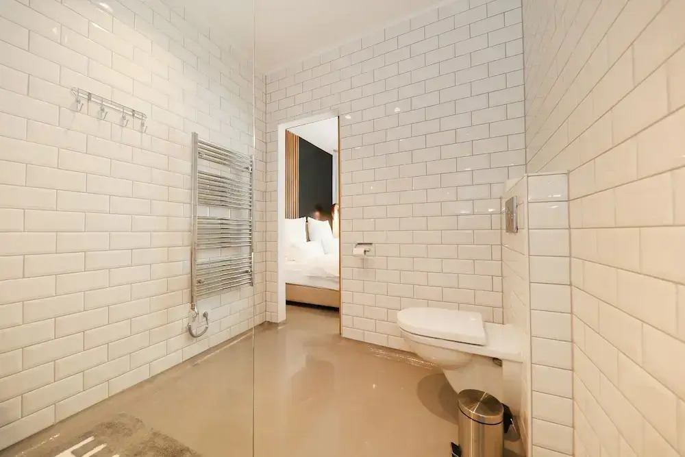 White Rooms by Belmont Realty