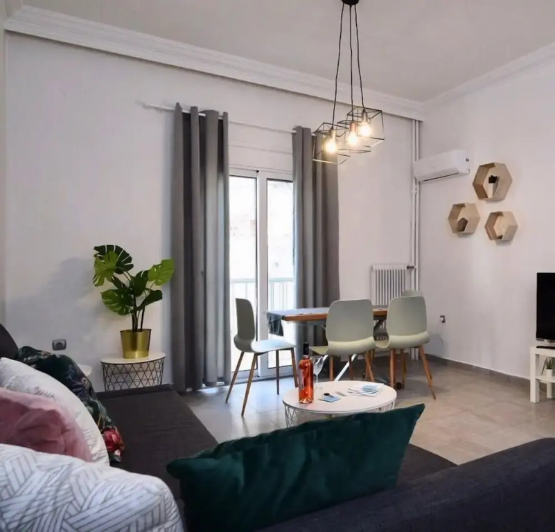 New Apartment in the heart of Koukaki Orlof str