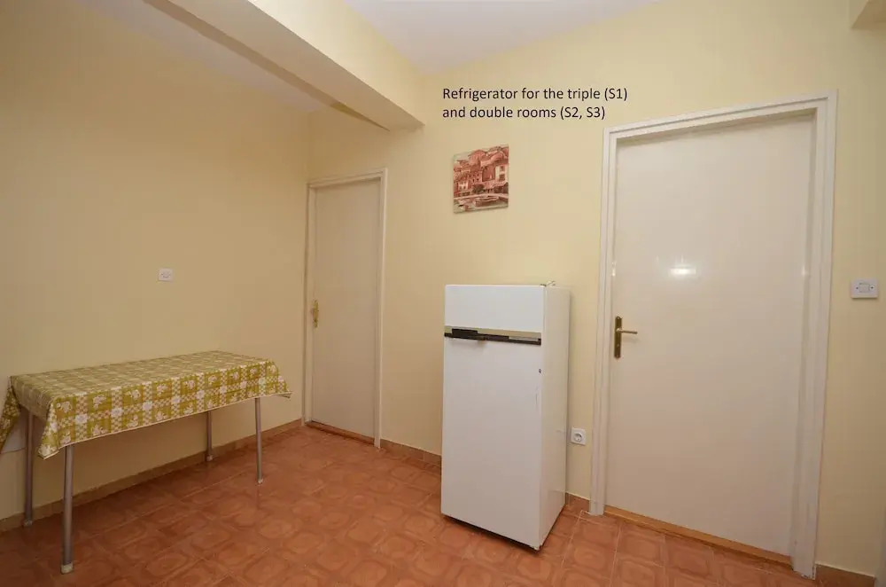 Apartments and Rooms Gordana