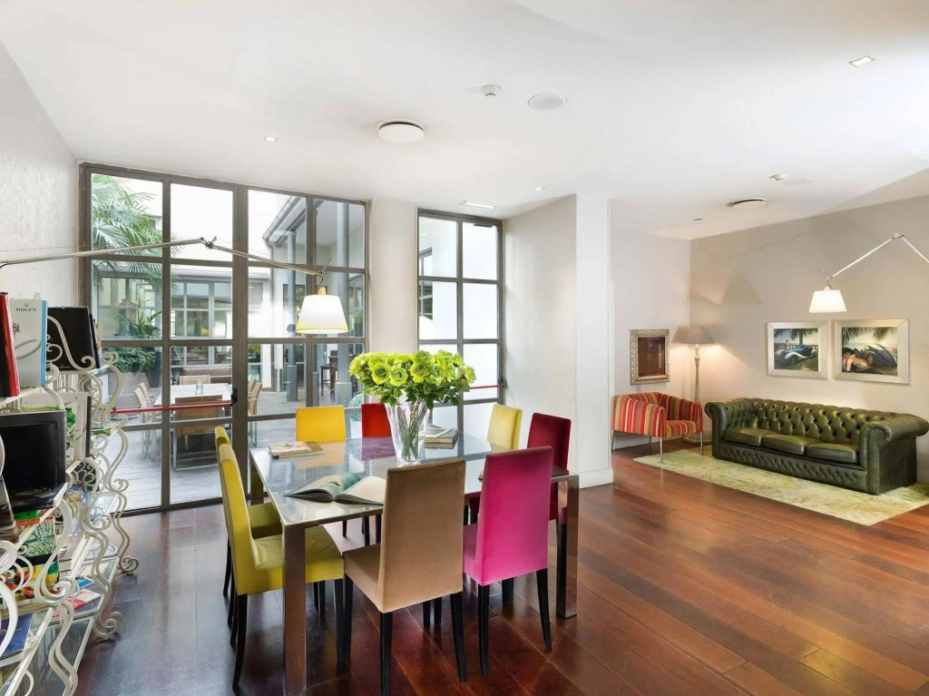 Town House 12