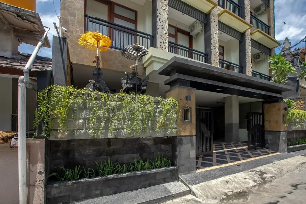 Indraprastha Residence by RedDoorz