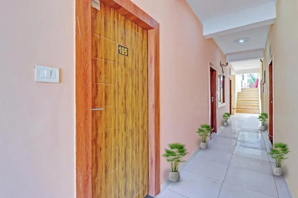 Capital O 88246 Tapovan Resort