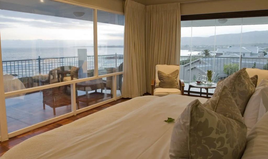 Troon Beach Cottage Hermanus