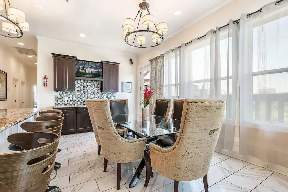 Stylish Condos Close to Art and Culture