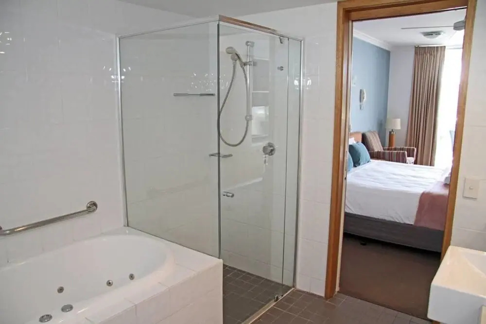 6BR Coolum Beach