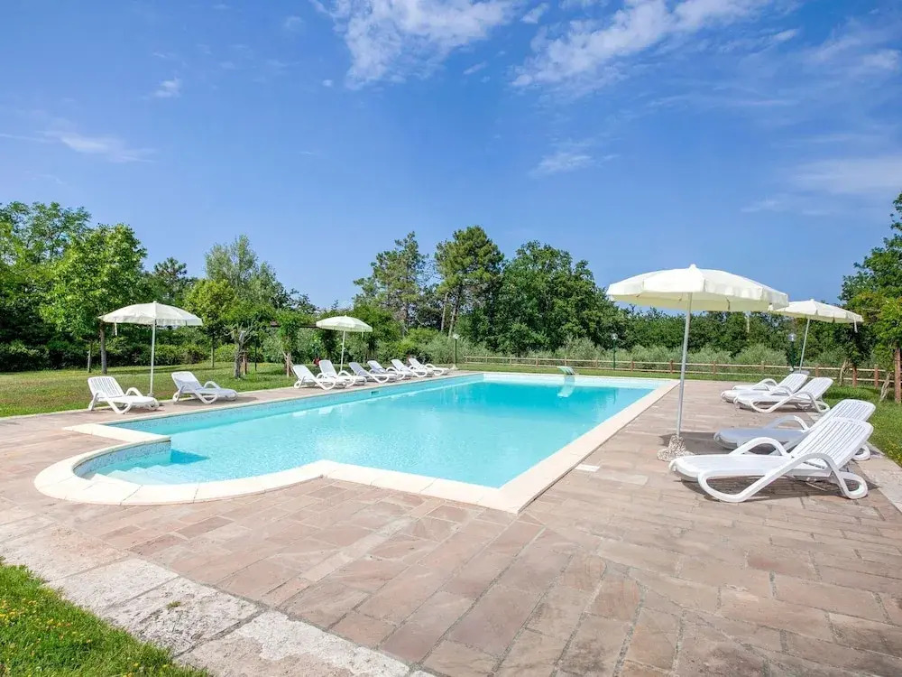 Luxurious Farmhouse in Capannoli With Pool