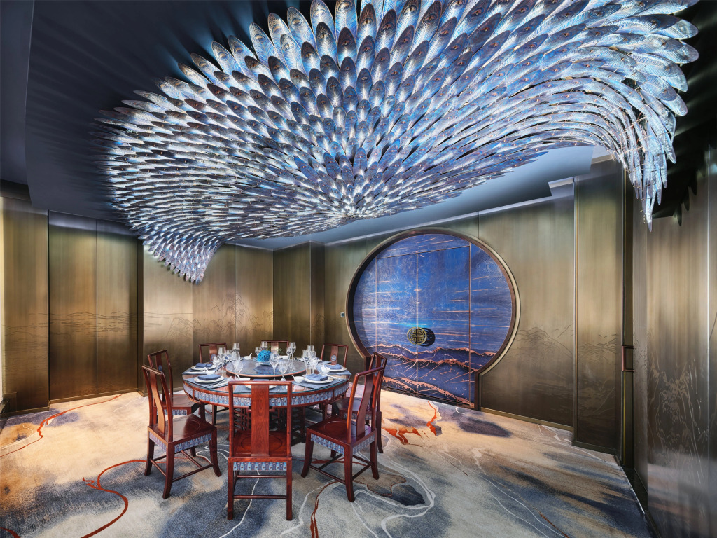 J Hotel, Shanghai Tower