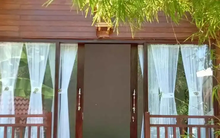 The Mel Huts