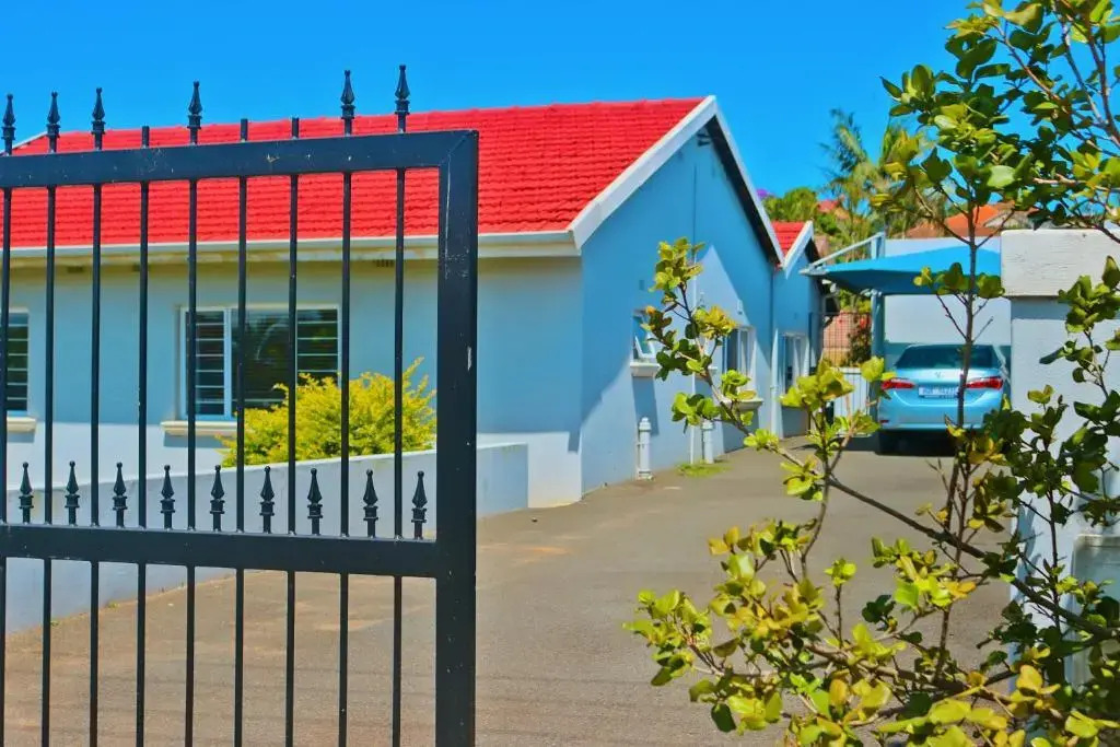Seas of Ships Guest House