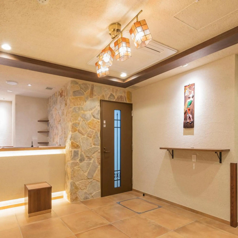 Asta Hotel