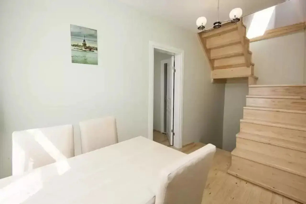 Mete Apartments