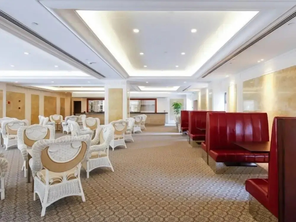 GreenTree Eastern Shanghai Changning Hongqiao Airport LongBai Hotel