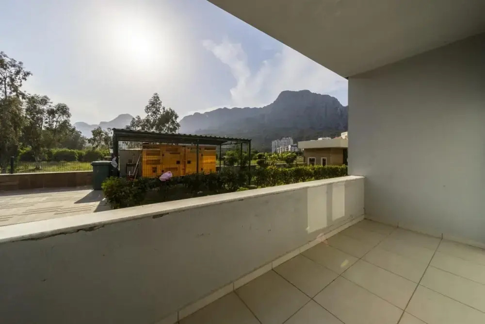 Flat With Shared Pool and Balcony in Konyaaltii