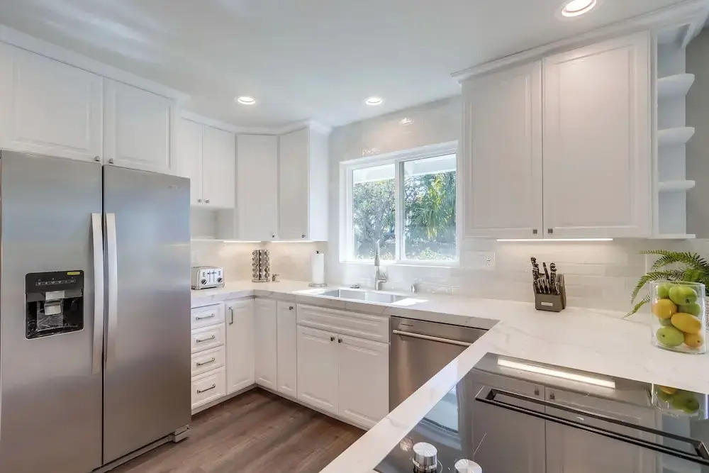Gorgeous Upgraded 5 Bedroom & 3 Bath Home with pool