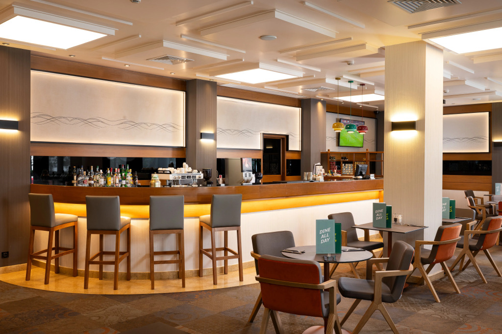 Holiday Inn Athens Attica Av, Airport W. by IHG