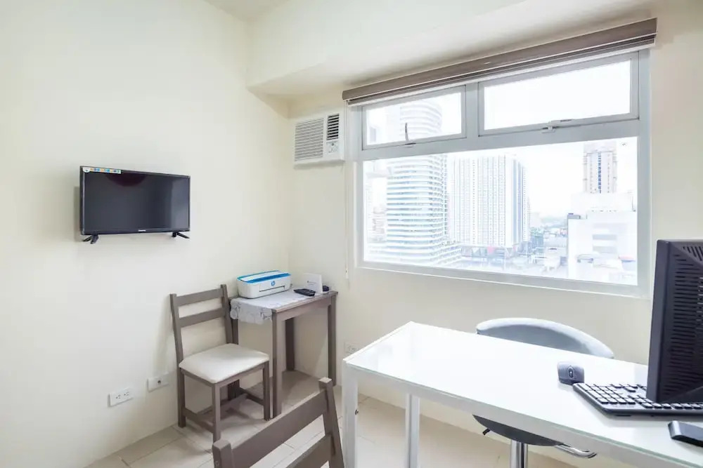 Oyo 216 Urban Deca Tower Mandaluyong
