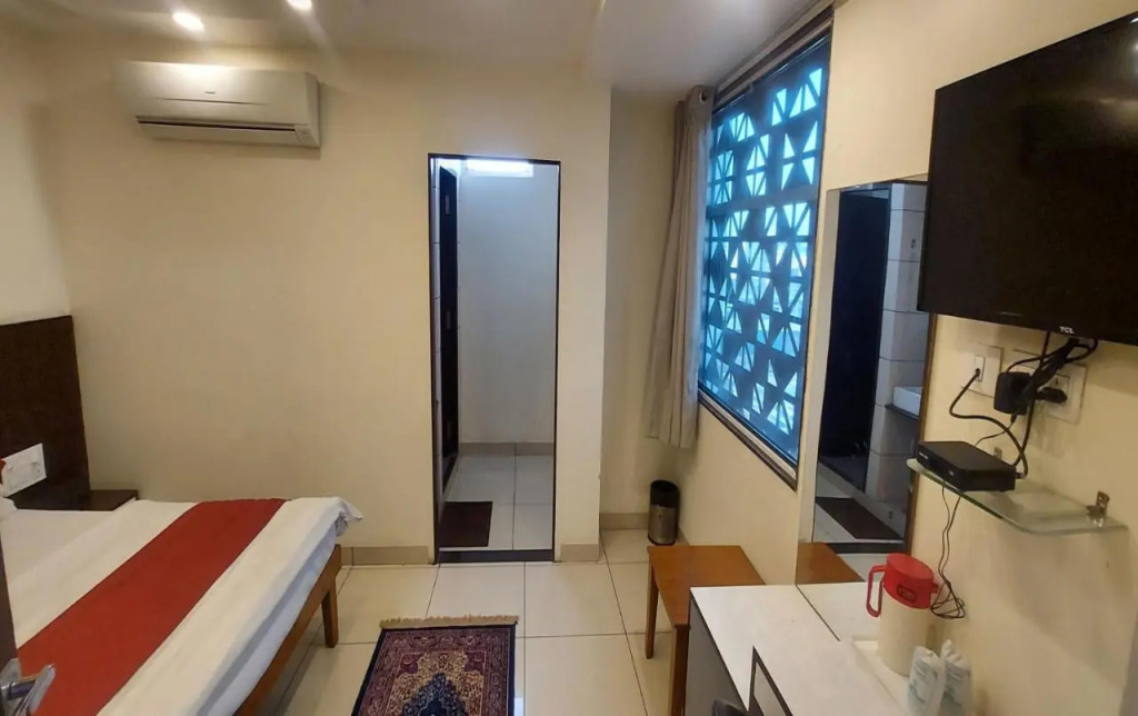 Hotel Rashika Palace Near Sindhi Camp Bus Stand, Jaipur