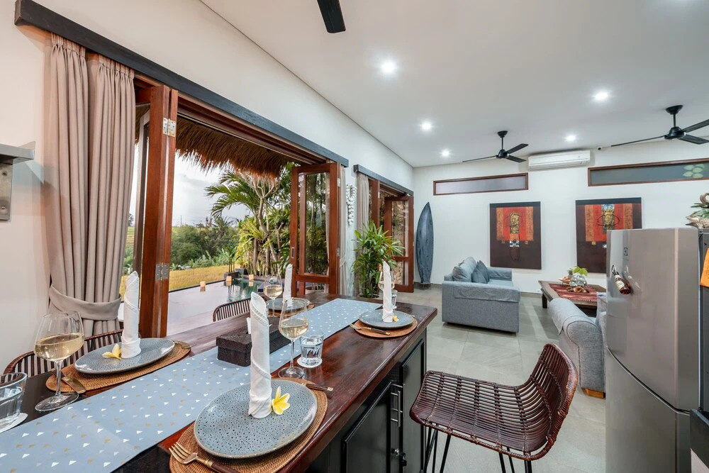 Villa Anyar