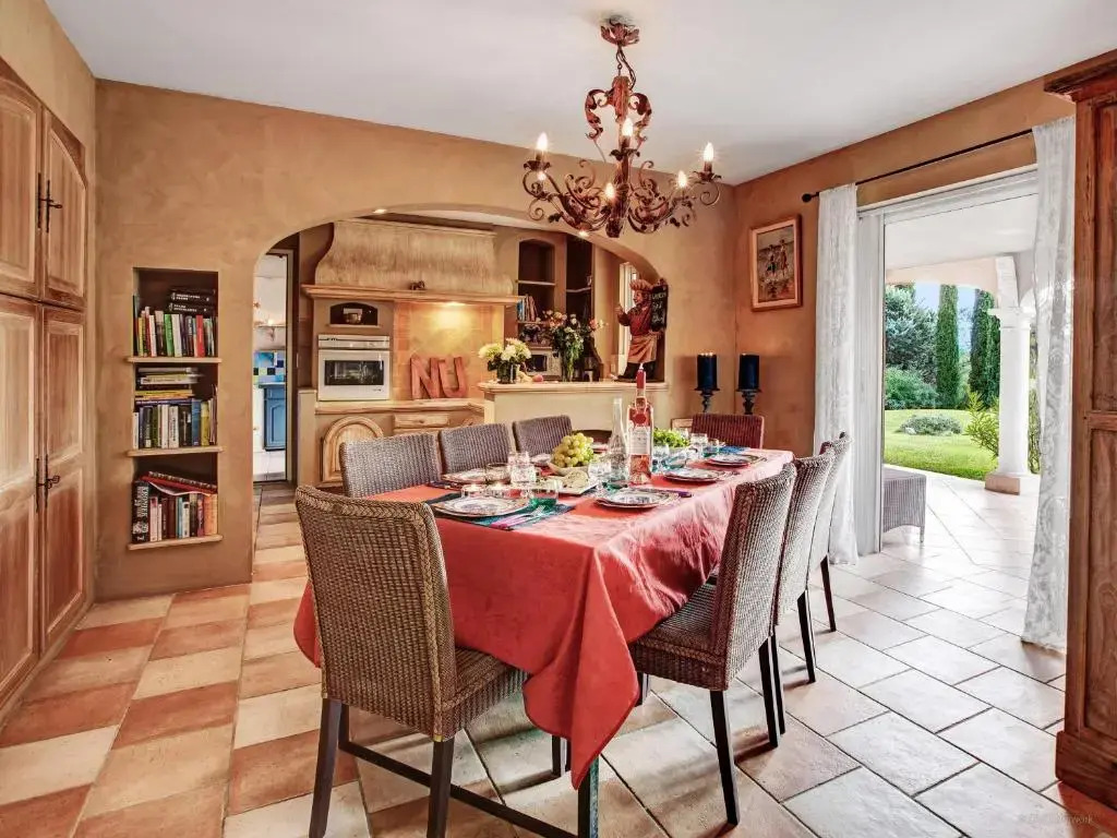 Onze Maison Lorgues
