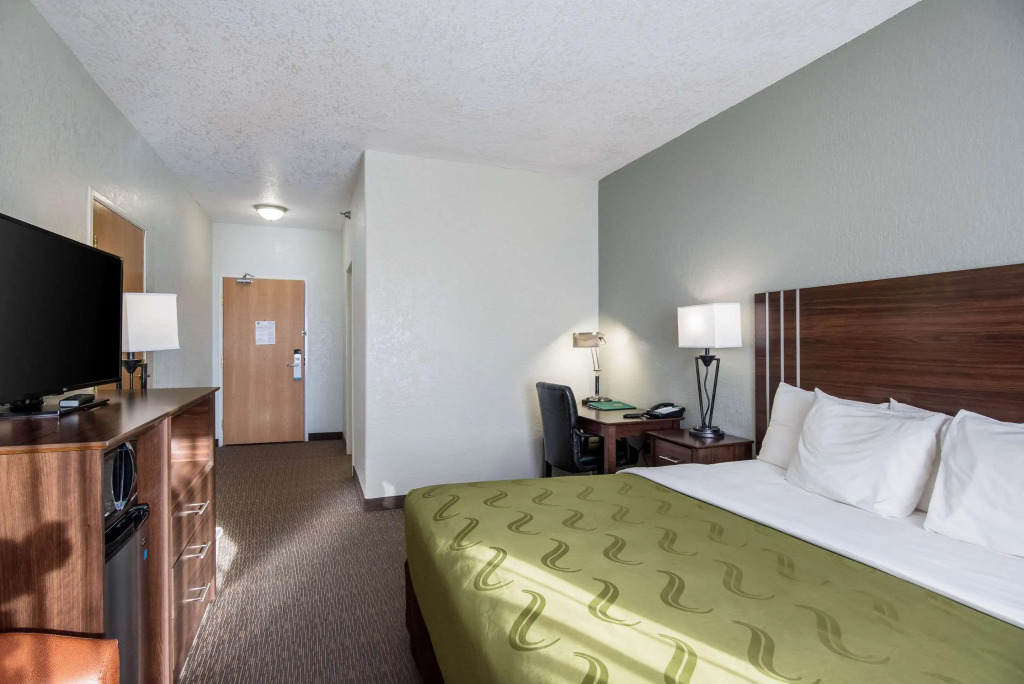 Quality Inn & Suites Pueblo West