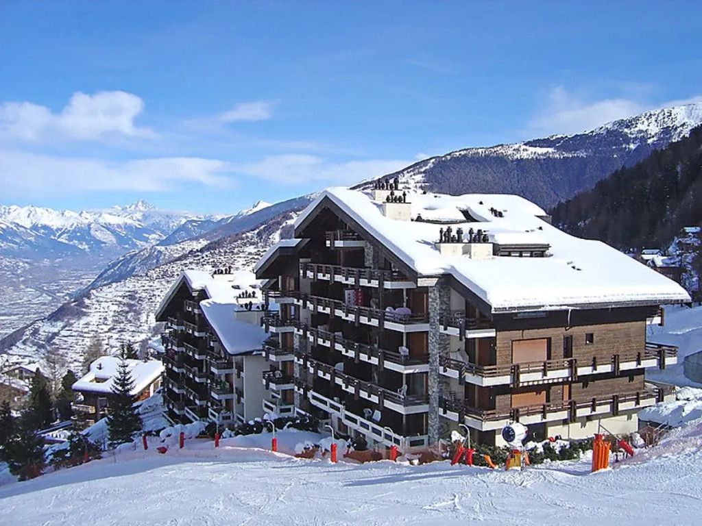 Apartment Hauts De Nendaz B OP by Interhome