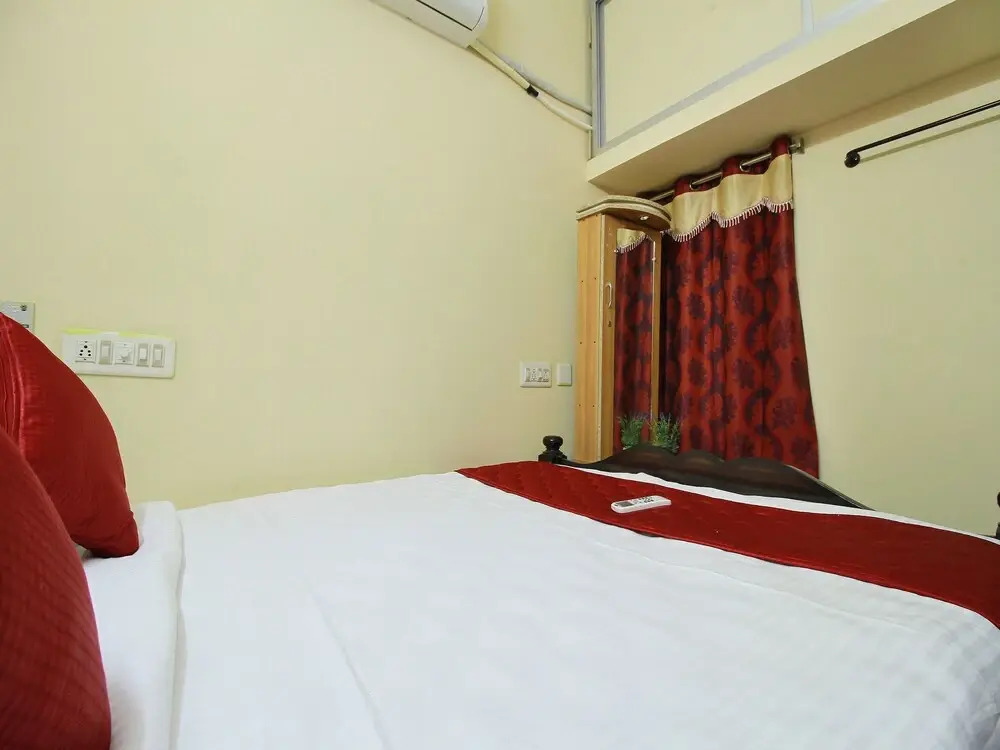 OYO 11862 Home Cozy 2BHK ECR Cuddalore Road