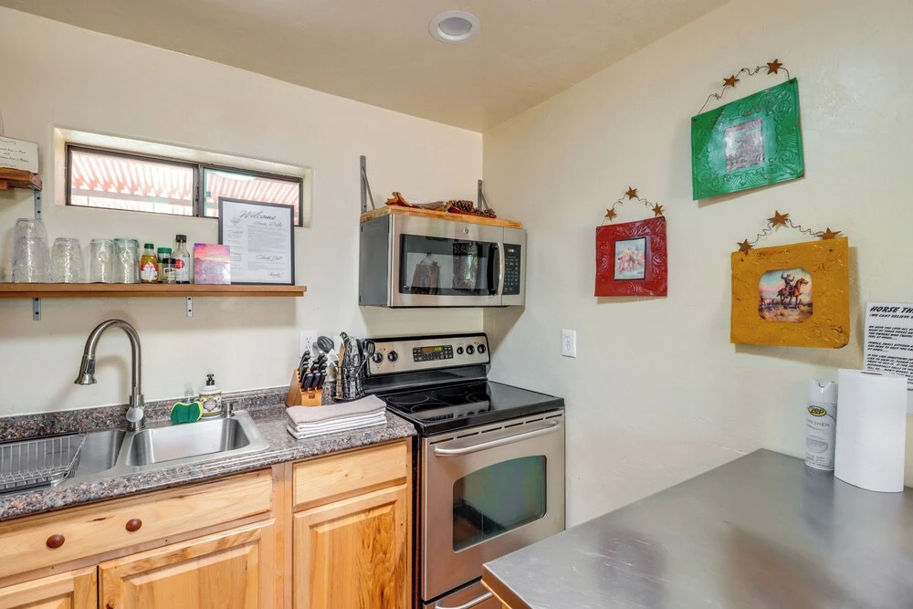 Hike, Shop & Unwind: Tucson Home w/ Hot Tub Access