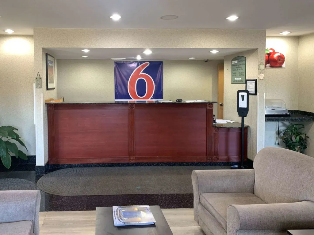 Motel 6 East Windsor, NJ Hightstown