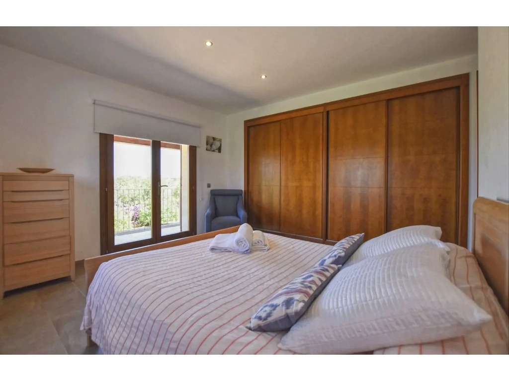 Luxurious country house with pool near the town of Alcudia