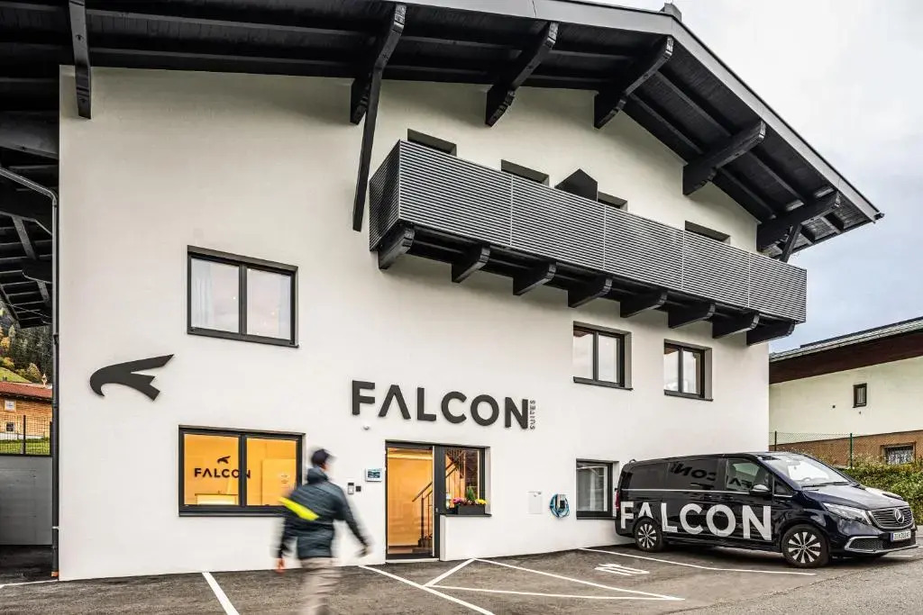 Falcon Suites Kaprun - Summercard included