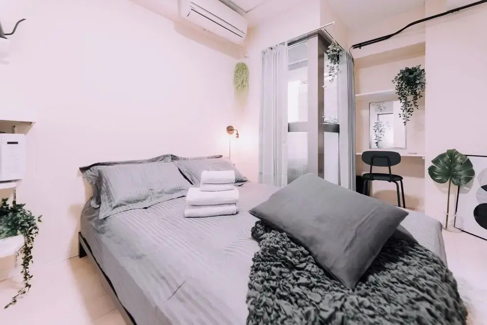 Minimalist Loft 502