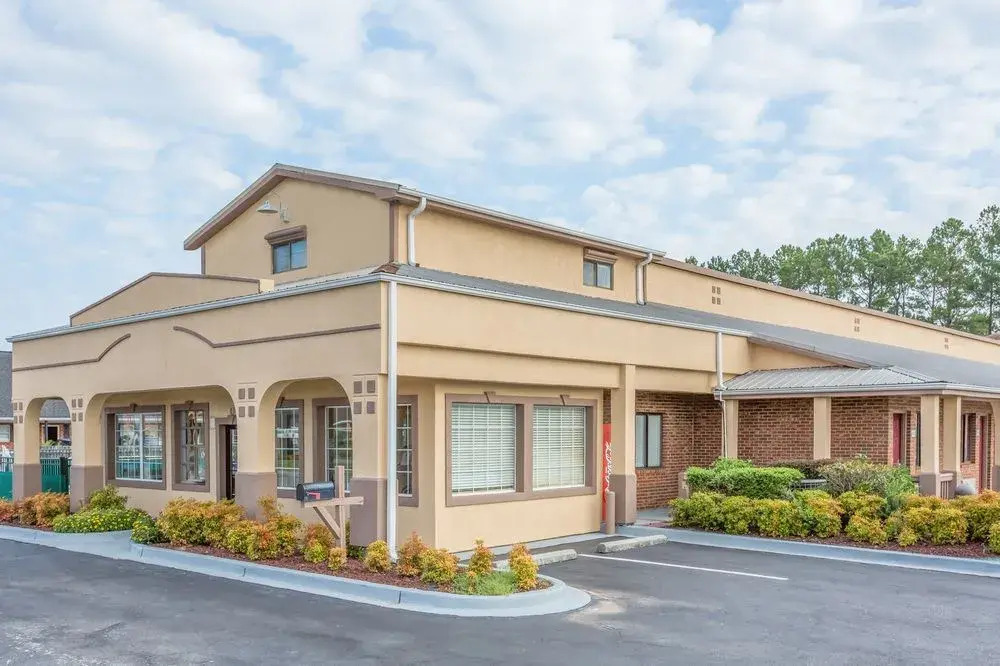 Super 8 Santee