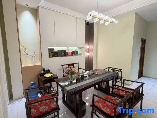 Ruili Secluded Homestay
