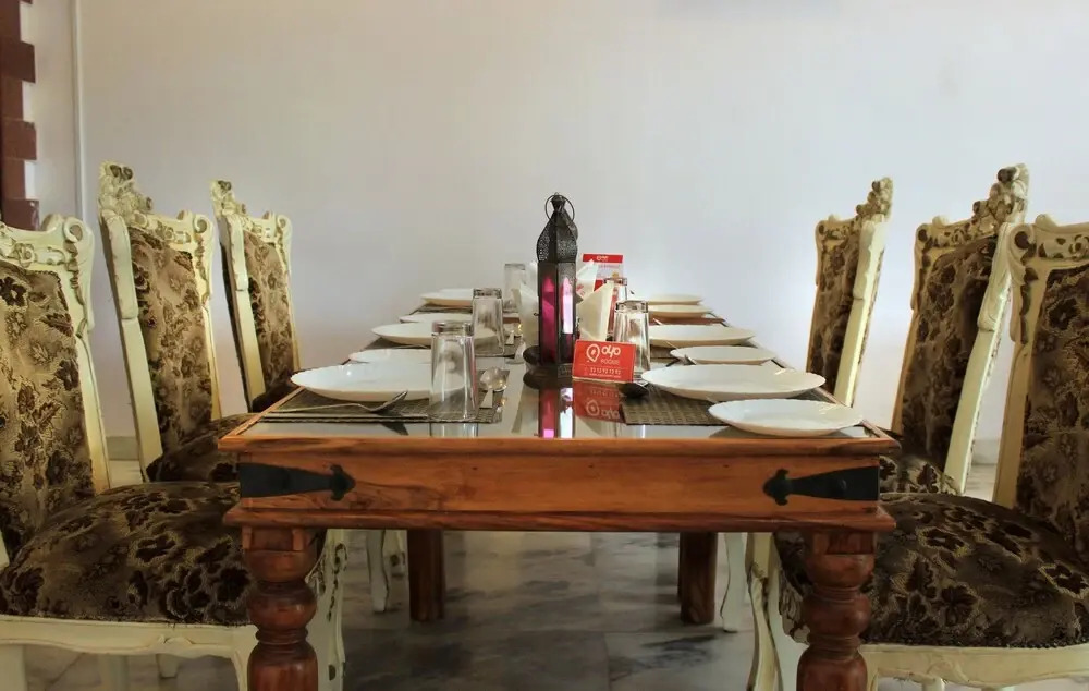 OYO 1592 Hotel Empire palace