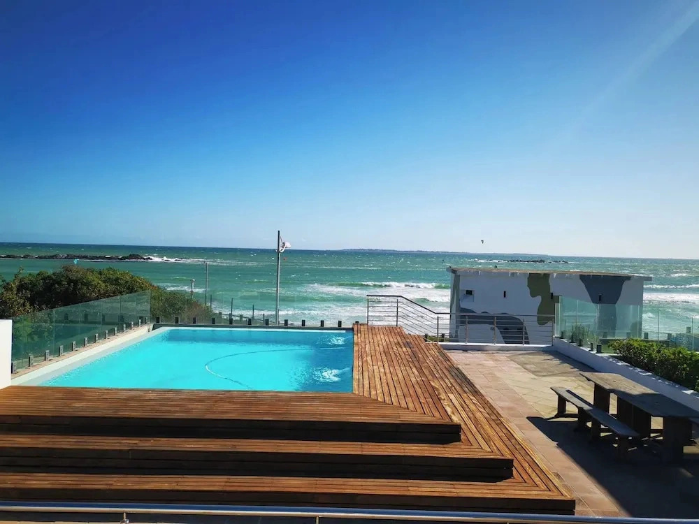 Seaside Apartment at Big Bay Beach