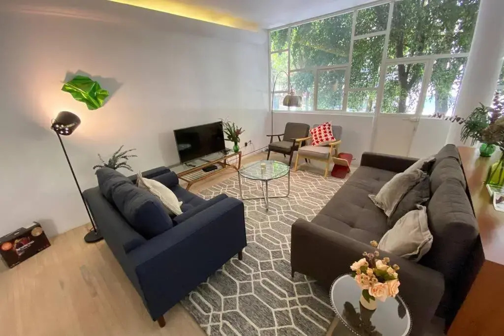 Best Location 3 bedroom apt in CONDESA
