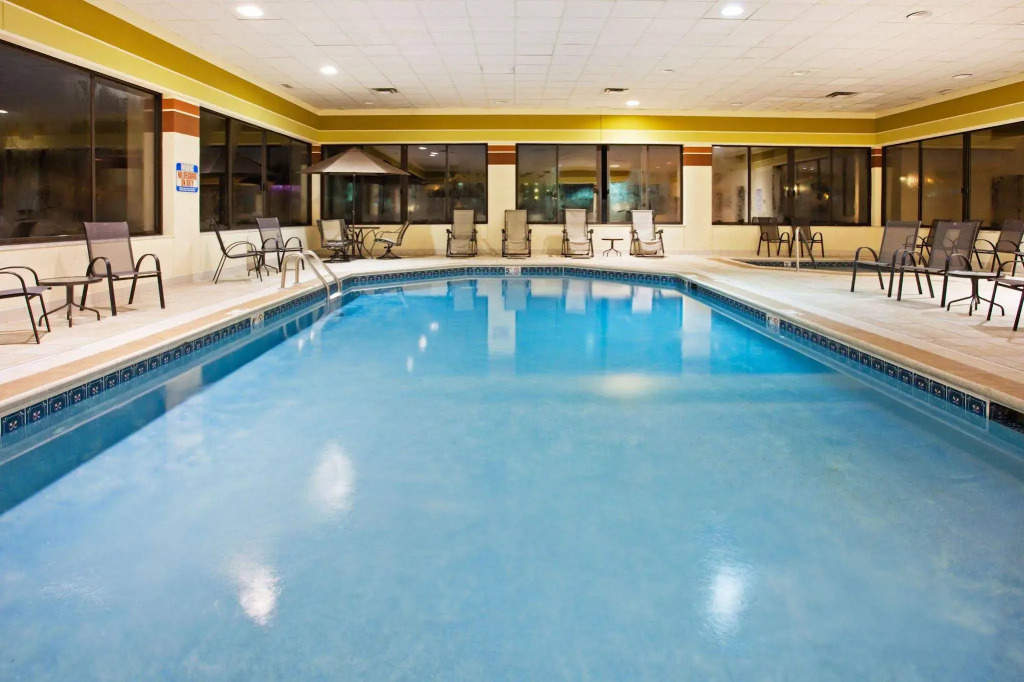 Holiday Inn Express Hotel & Suites Pigeon Forge by IHG