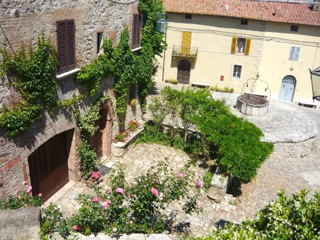 Rocca dOrcia Suites and Villas
