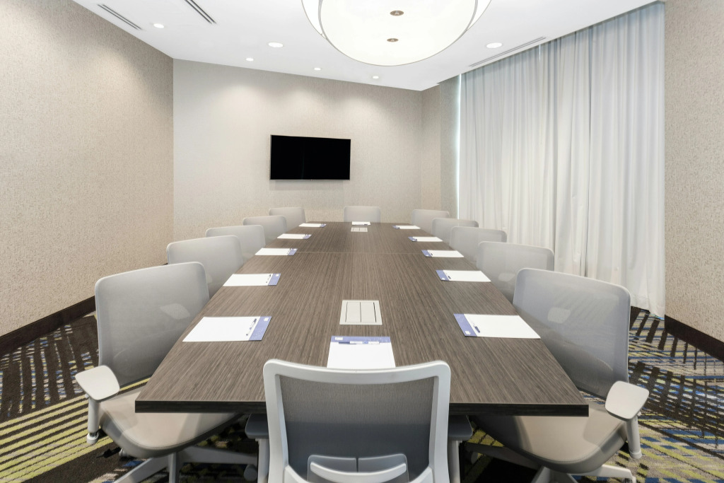 Holiday Inn Express & Suites Downtown Ottawa East by IHG