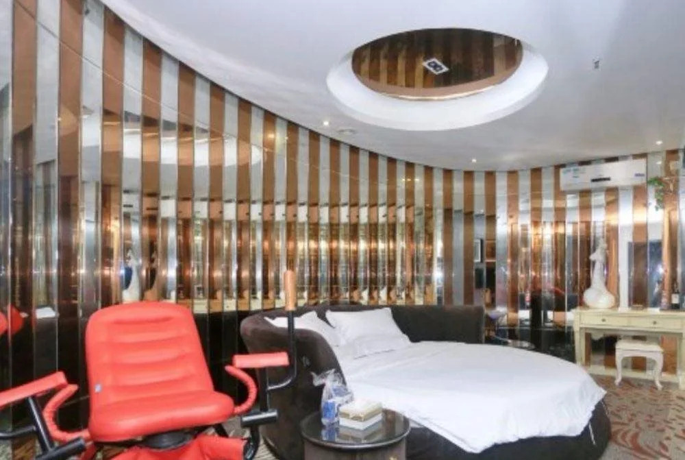 Suzhou Romantic Cabin Yongli
