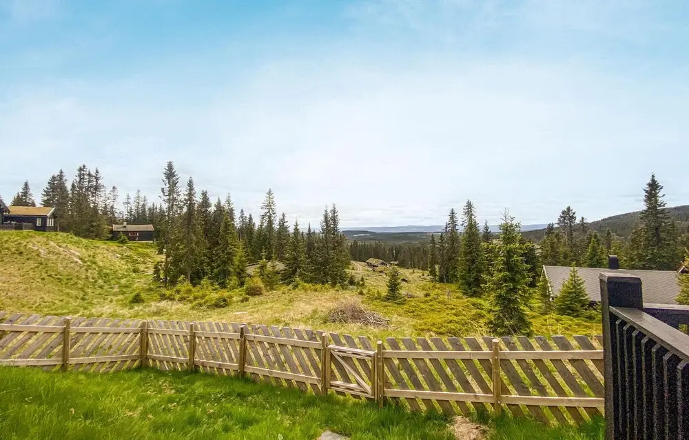 Beautiful Home in Lillehammer With Sauna, Wifi and 5 Bedrooms