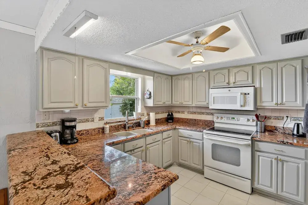 Chelsea Way Getaway Bright 4br Family Retreat 4 Bedroom Home