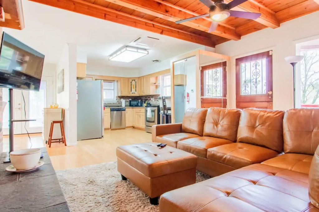 ✫ 3-BR HOME BY NATIONAL HARBOR ✫ MGM Casino ✫ Tanger OUTLETS