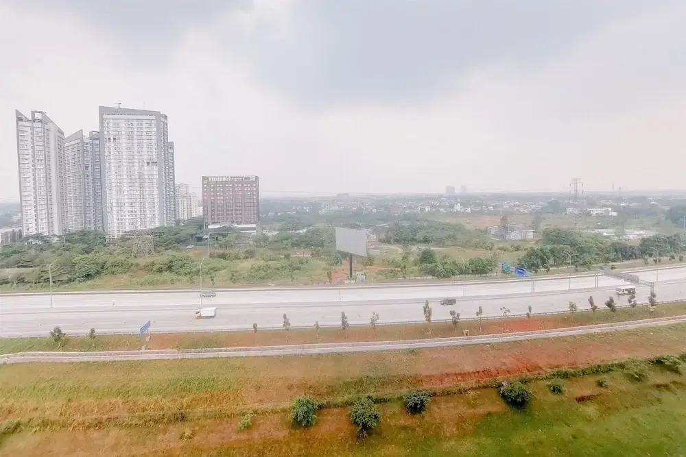 Comfort and Strategic Studio at Sky House BSD Apartment near AEON